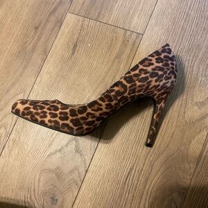 LC Lauren Conrad Brown Leopard Print Heels